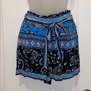 LOFT floral tie waist shorts size M
